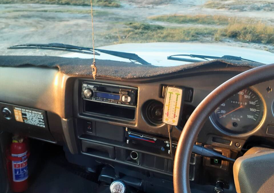 Image 48/61 of Toyota Land Cruiser FJ 62 (1989)