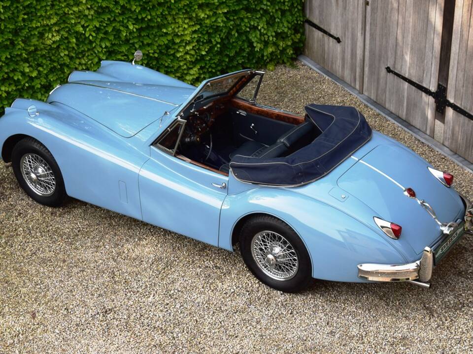 Afbeelding 9/40 van Jaguar XK 140 SE DHC (1956)