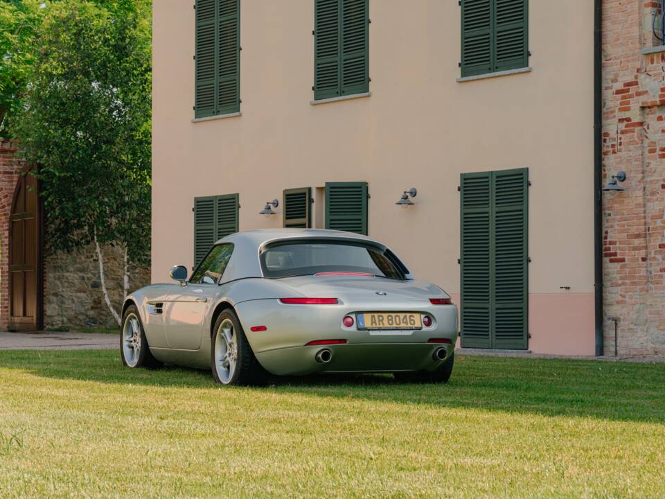 Image 37/185 of BMW Z8 (2001)