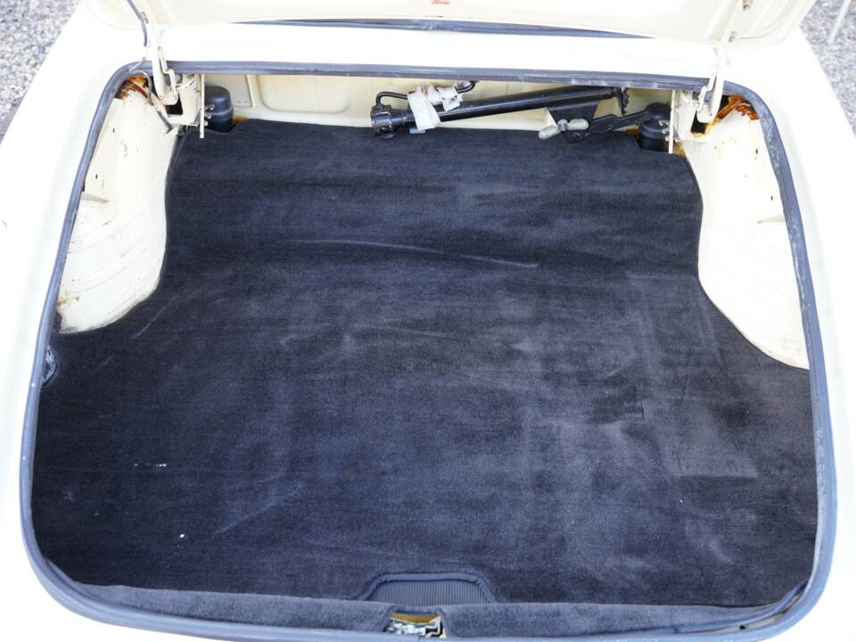 Image 42/50 de Alfa Romeo 1600 Spider Duetto (1967)