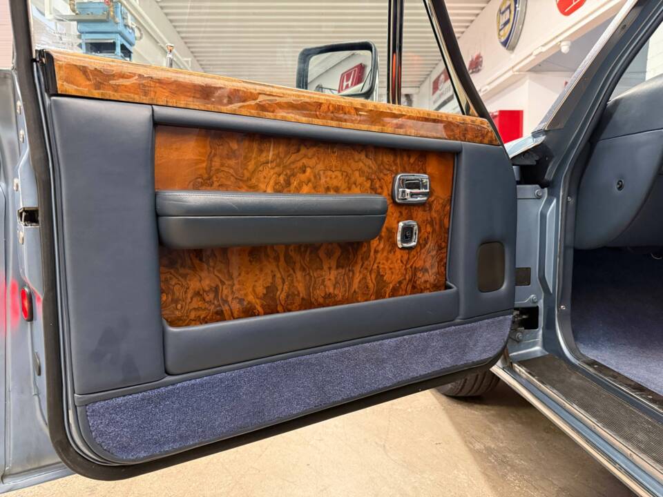 Bild 6/17 von Rolls-Royce Silver Spur (1987)