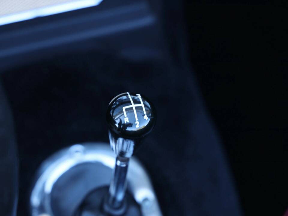 Image 14/50 de MG MGB (1966)