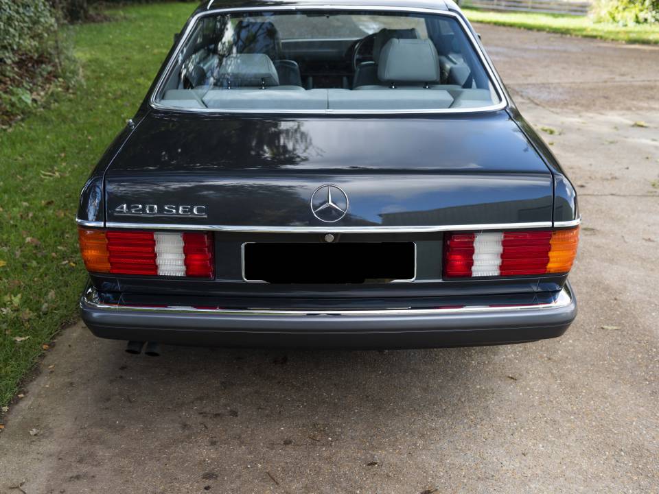 Image 16/36 of Mercedes-Benz 420 SEC (1990)