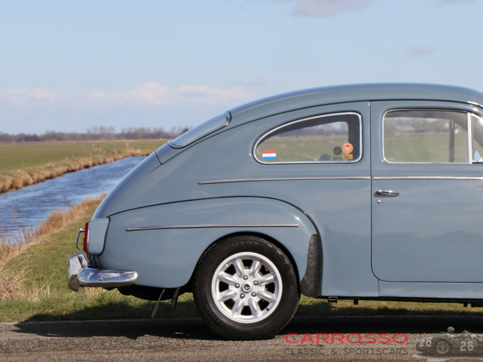 Image 29/40 de Volvo PV 544 (1961)