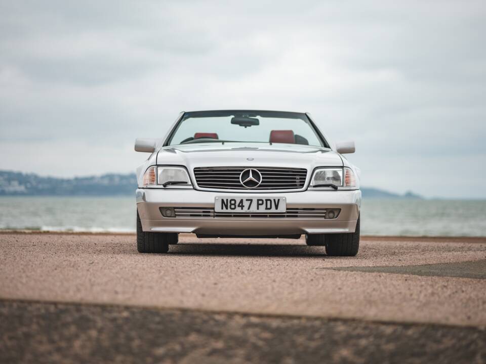 Immagine 8/42 di Mercedes-Benz SL 320 (1995)