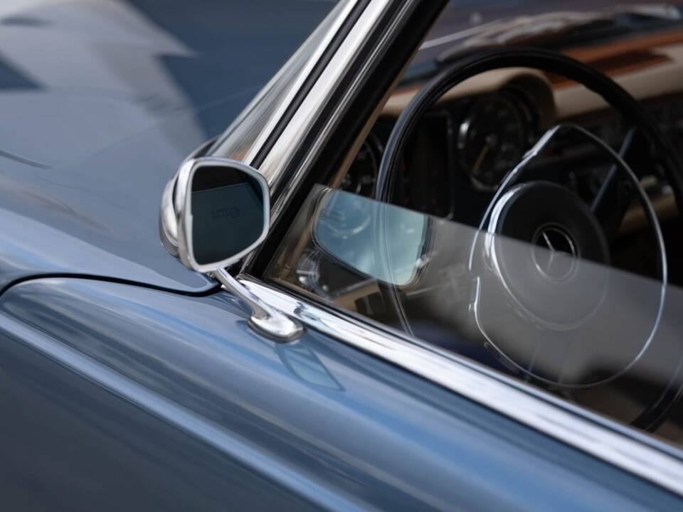 Immagine 24/93 di Mercedes-Benz 230 SL (1965)