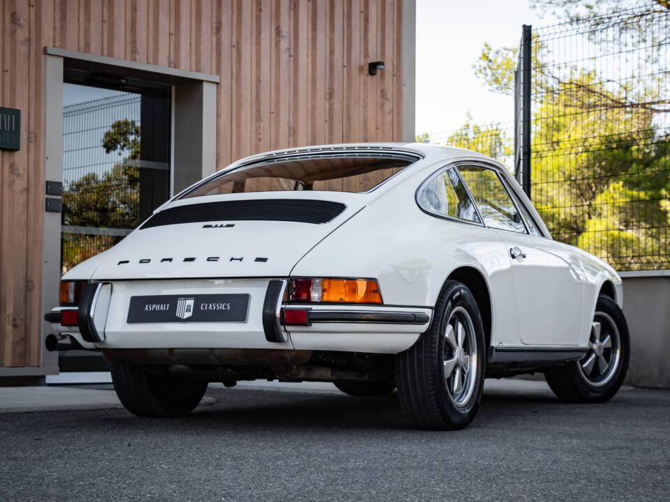 Image 2/47 of Porsche 911 2.4 E (1973)