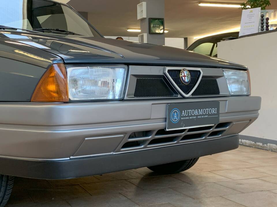 Image 3/30 of Alfa Romeo 75 1.6 (1989)