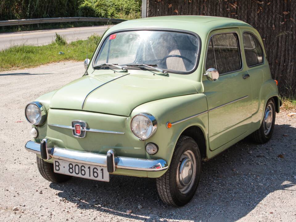 Image 3/22 of SEAT 600 E (1971)