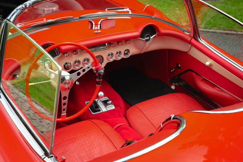 Image 2/34 of Chevrolet Corvette (1957)
