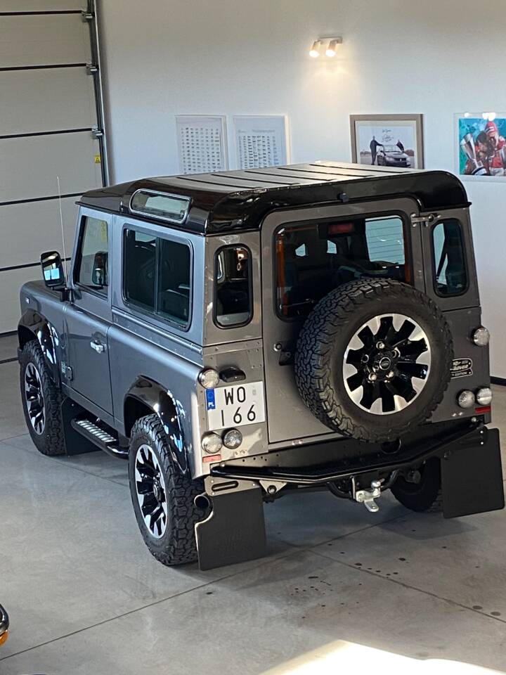 Afbeelding 12/43 van Land Rover Defender 90 Works V8 &quot;70th Edition&quot; (2018)