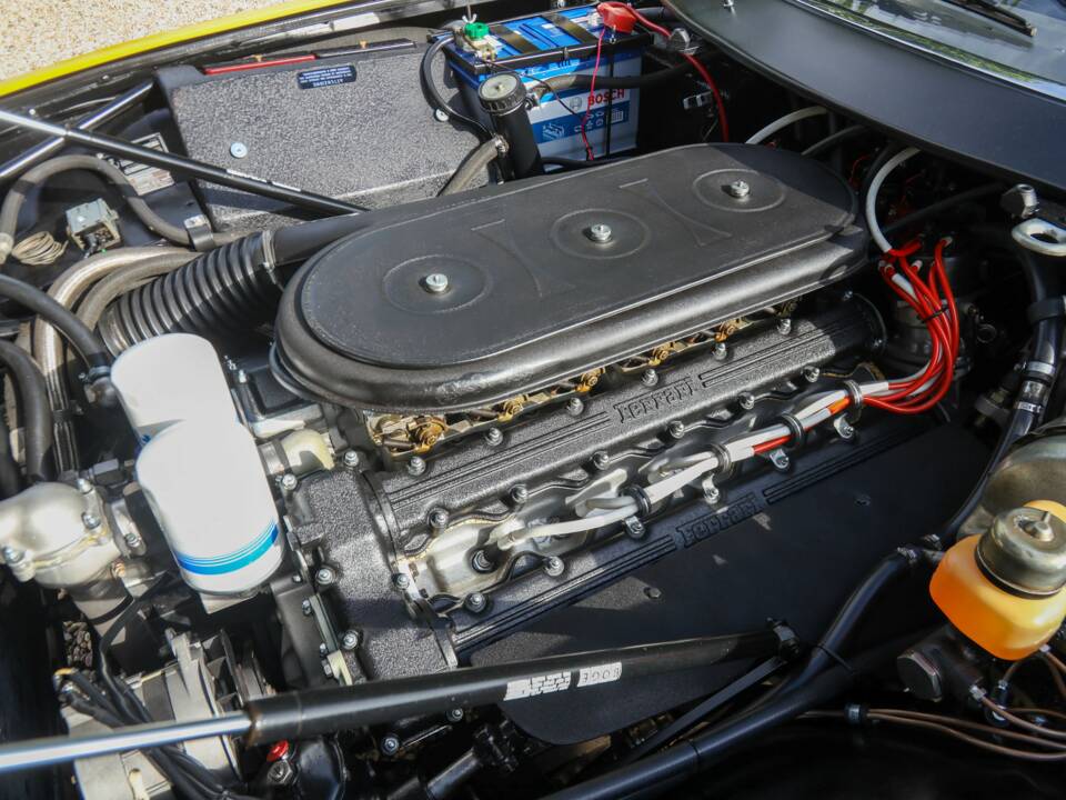 Afbeelding 24/50 van Ferrari 365 GTB/4 Daytona (1971)