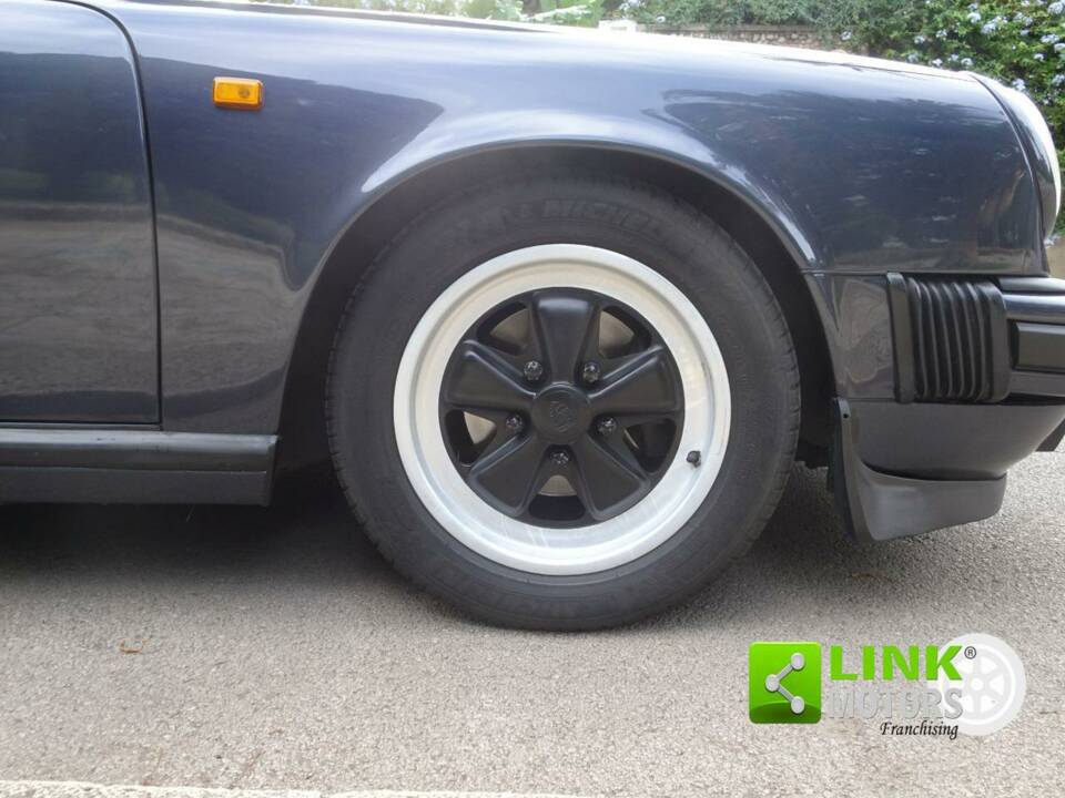 Bild 11/23 von Porsche 911 Carrera 3.2 (1988)