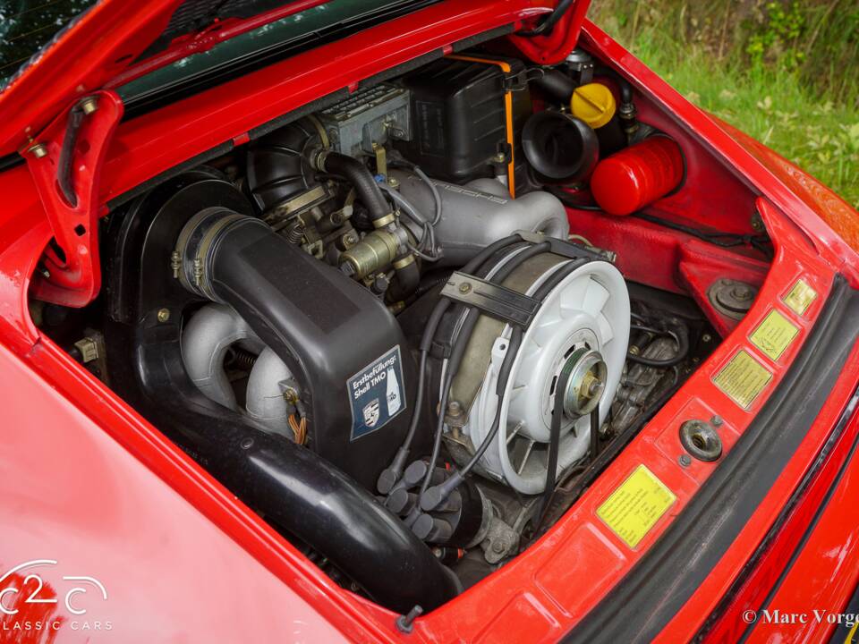 Image 61/63 of Porsche 911 Carrera 3.2 (1986)