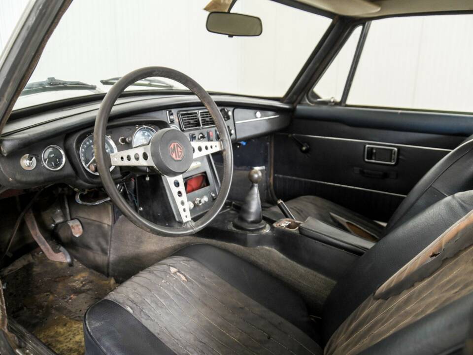 Afbeelding 15/50 van MG MGB GT (1972)
