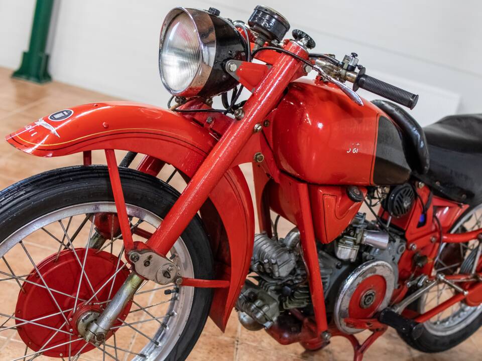 Afbeelding 7/14 van Moto Guzzi Airone Turismo (1979)