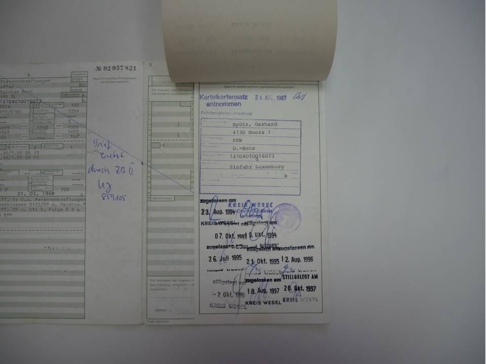 Image 24/27 of Mercedes-Benz 190 SL (1960)