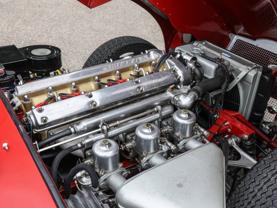 Image 40/41 de Jaguar E-Type 3.8 (1964)