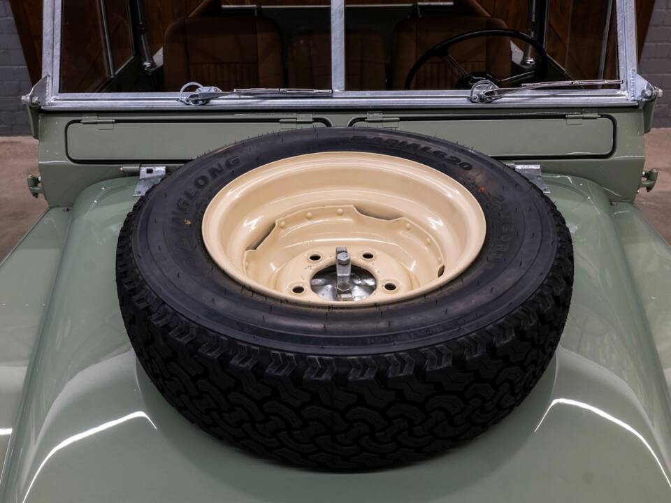 Immagine 42/48 di Land Rover 88 (1963)