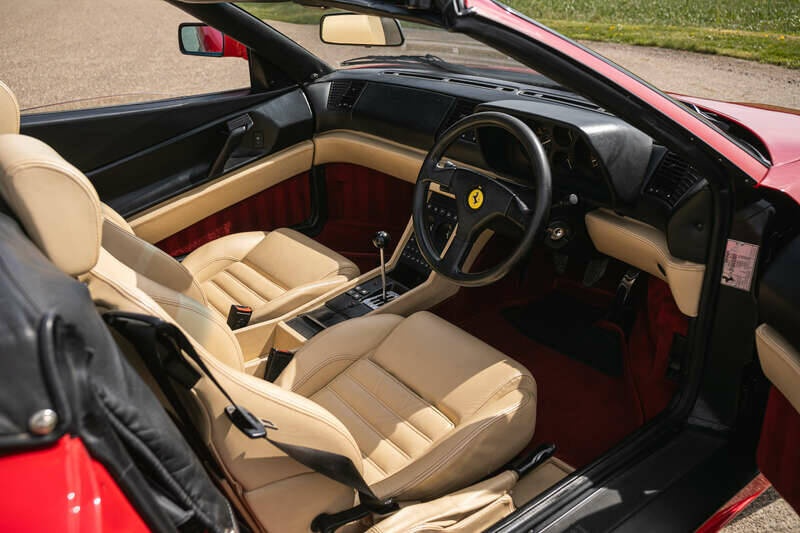 Image 2/43 of Ferrari 348 Spider (1994)