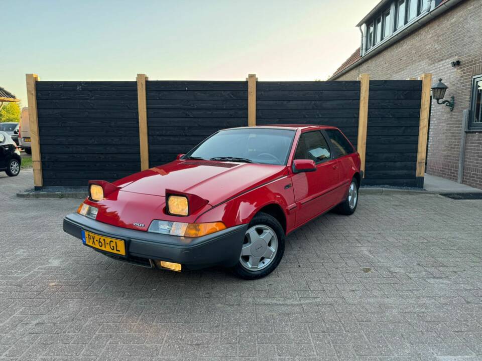 Image 5/8 of Volvo 480 ES (1988)