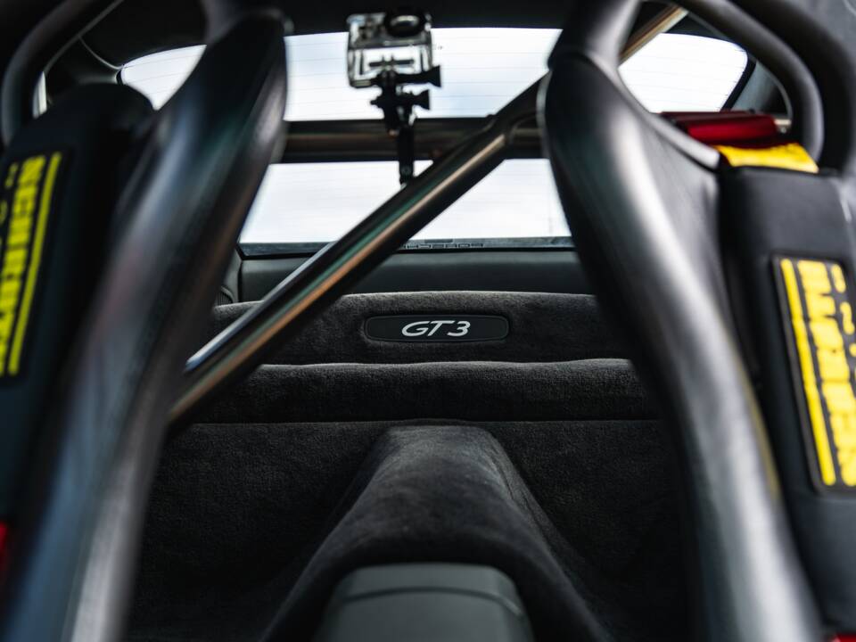 Image 31/42 of Porsche 911 GT3 (2003)