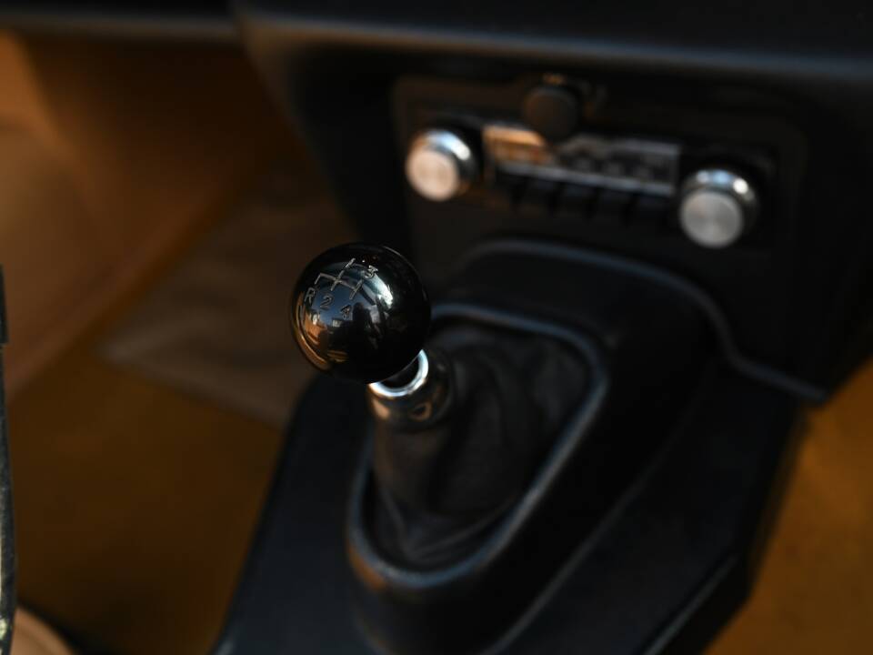 Image 21/26 de Jaguar Type E V12 (1973)