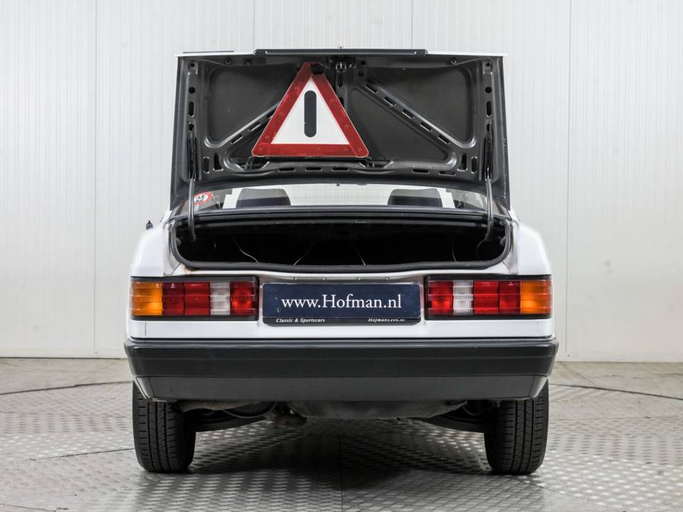 Image 41/50 of Mercedes-Benz 190 D (1986)