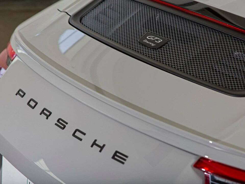 Image 11/25 de Porsche 911 GT3 Touring (2018)