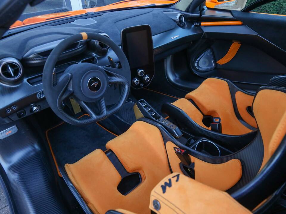 Immagine 3/50 di McLaren Senna LM (2020)