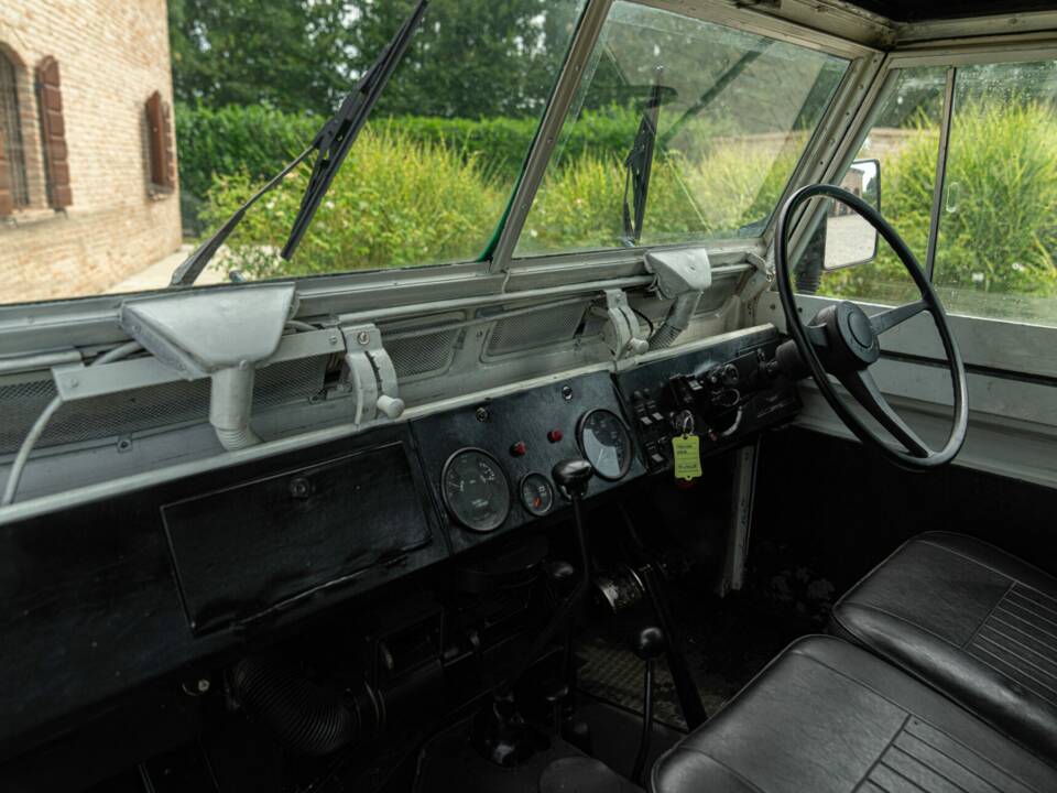 Bild 34/50 von Land Rover 88 Lightweight (1977)