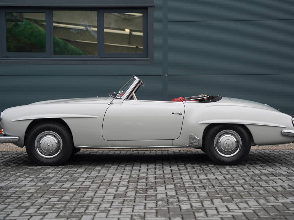 Afbeelding 6/50 van Mercedes-Benz 190 SL (1960)