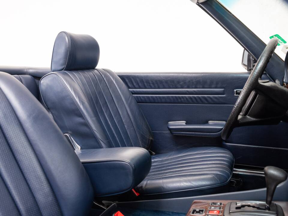Image 20/35 de Mercedes-Benz 500 SL (1984)