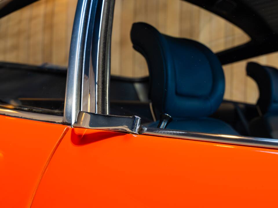 Image 28/74 of Ferrari 365 GTB/4 Daytona (1971)