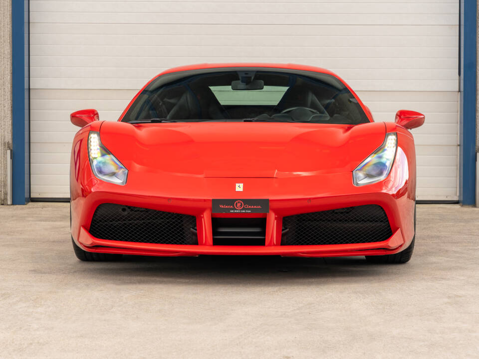 Immagine 7/85 di Ferrari 488 GTB (2015)
