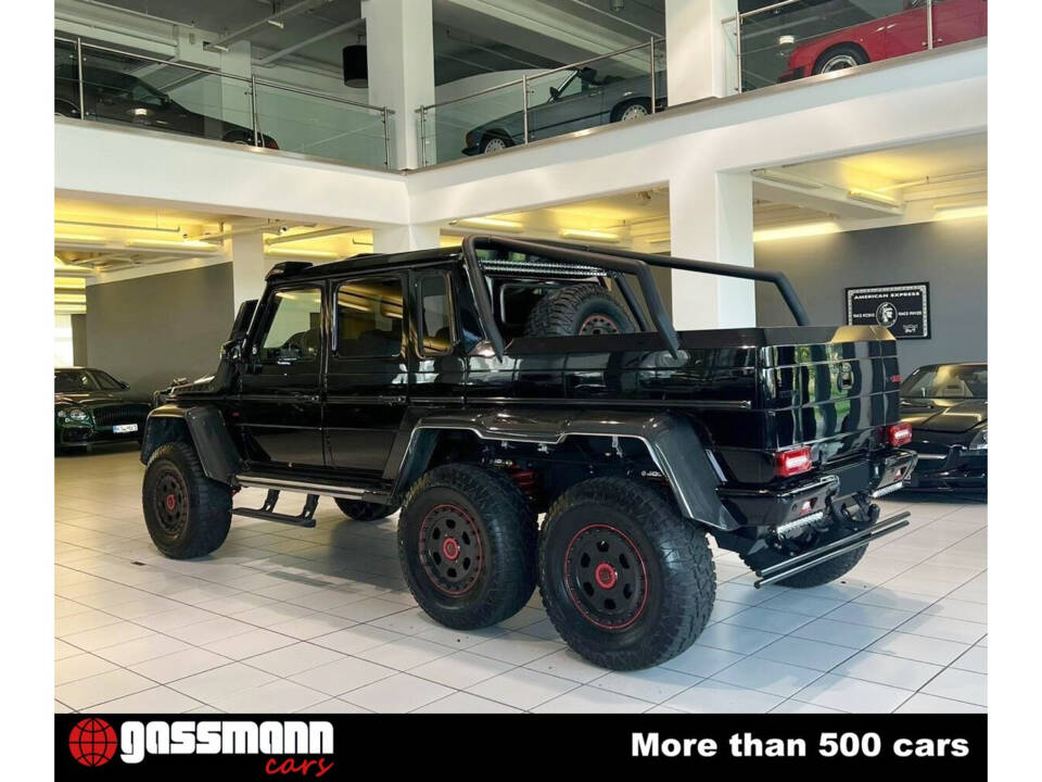 Image 4/15 of Mercedes-Benz G 63 AMG 6x6 (2013)
