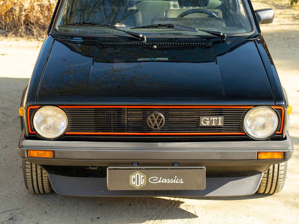 Bild 16/54 von Volkswagen Golf Mk I GTI 1.6 (1980)