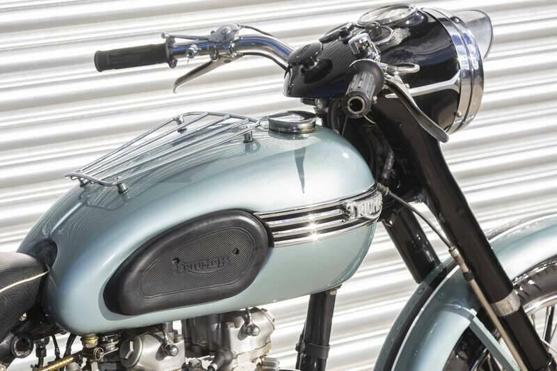 Image 14/46 of Triumph Tiger 100 II (1954)