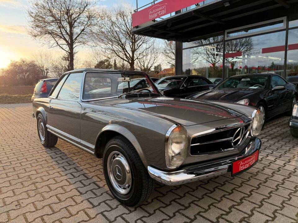 Image 8/30 of Mercedes-Benz 230 SL (1965)