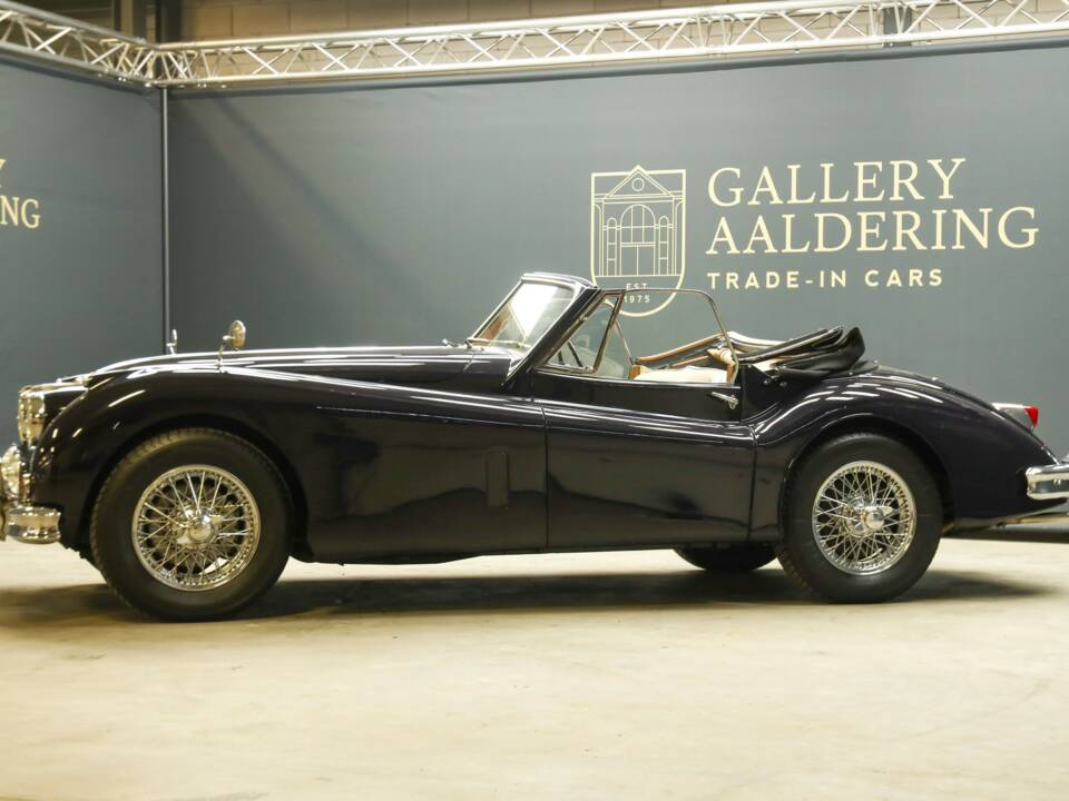 Image 15/50 of Jaguar XK 140 DHC (1955)