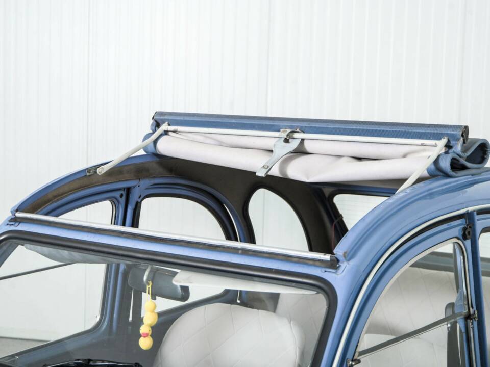Image 36/50 of Citroën 2 CV 6 (1987)