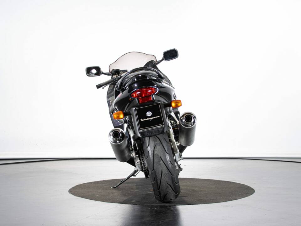 Bild 3/50 von Suzuki GSX Hayabusa 1300 (1999)