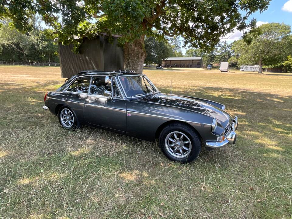 Imagen 10/45 de MG MGB GT (1974)