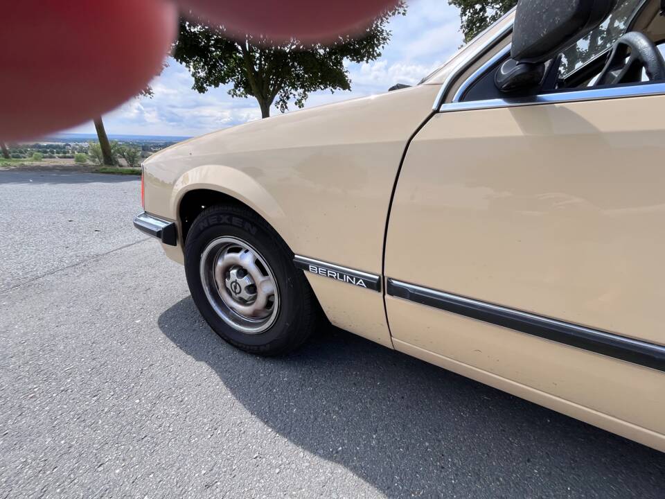 Immagine 22/39 di Opel Commodore 2,5 S (1981)