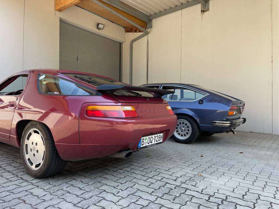Afbeelding 32/45 van Porsche 928 S4 (1988)