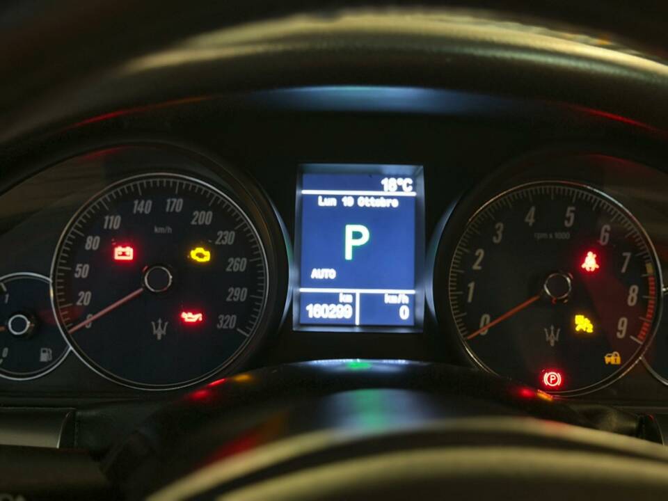 Image 17/22 of Maserati GranTurismo 4.2 (2008)