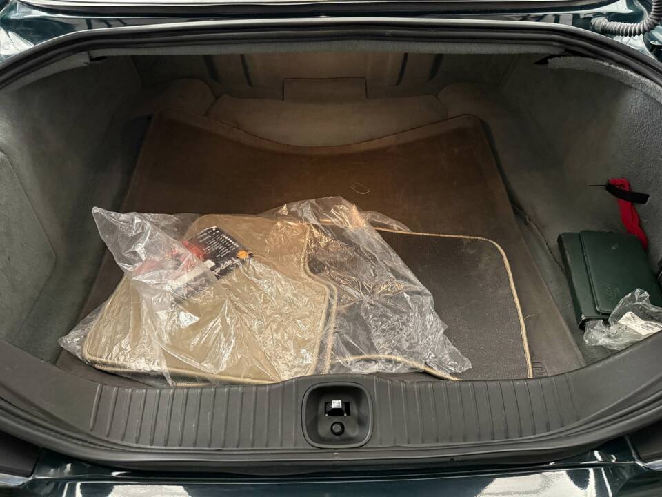 Bild 15/16 von Jaguar XJ 8 4.2 (2003)