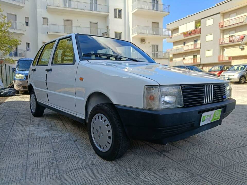 Image 29/48 of FIAT Uno 60 (1988)