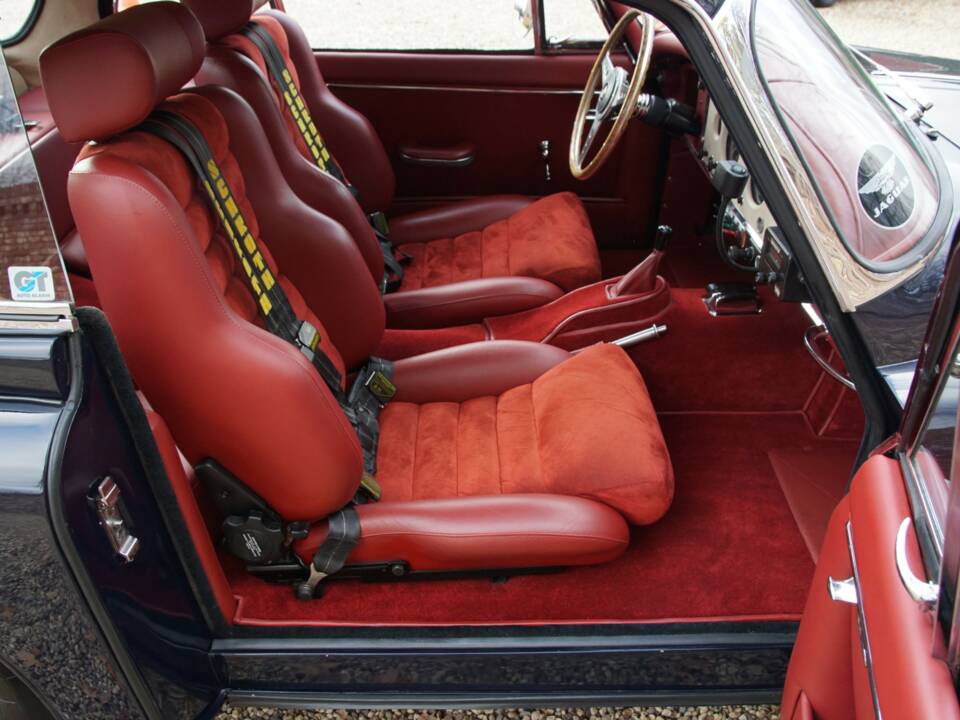 Image 36/50 of Jaguar XK 150 3.4 S FHC (1959)
