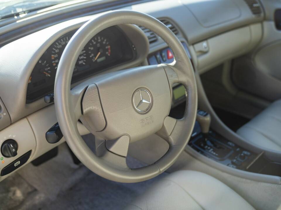Bild 38/50 von Mercedes-Benz CLK 230 Kompressor (1999)